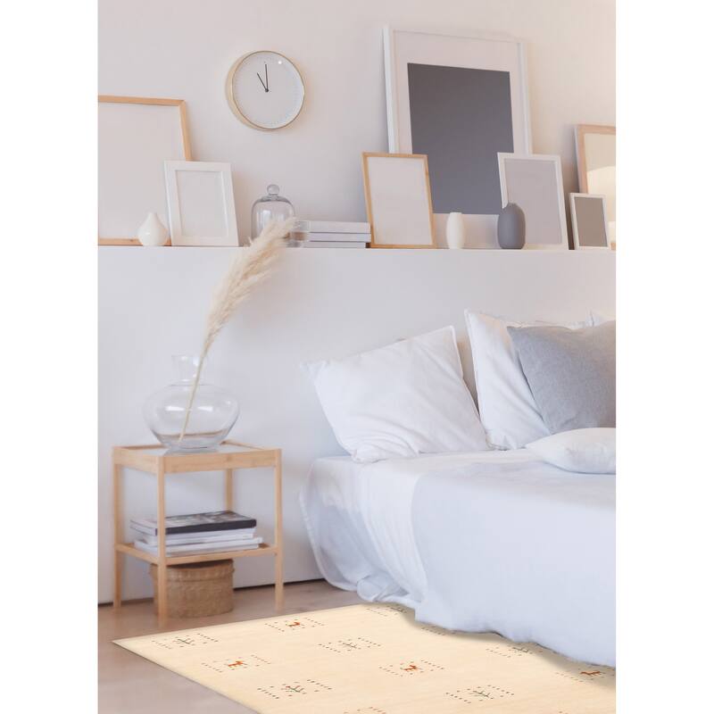 ECARPETGALLERY Hand Loomed Kashkuli Gabbeh Cream Wool Rug - 3'1 x 4'10