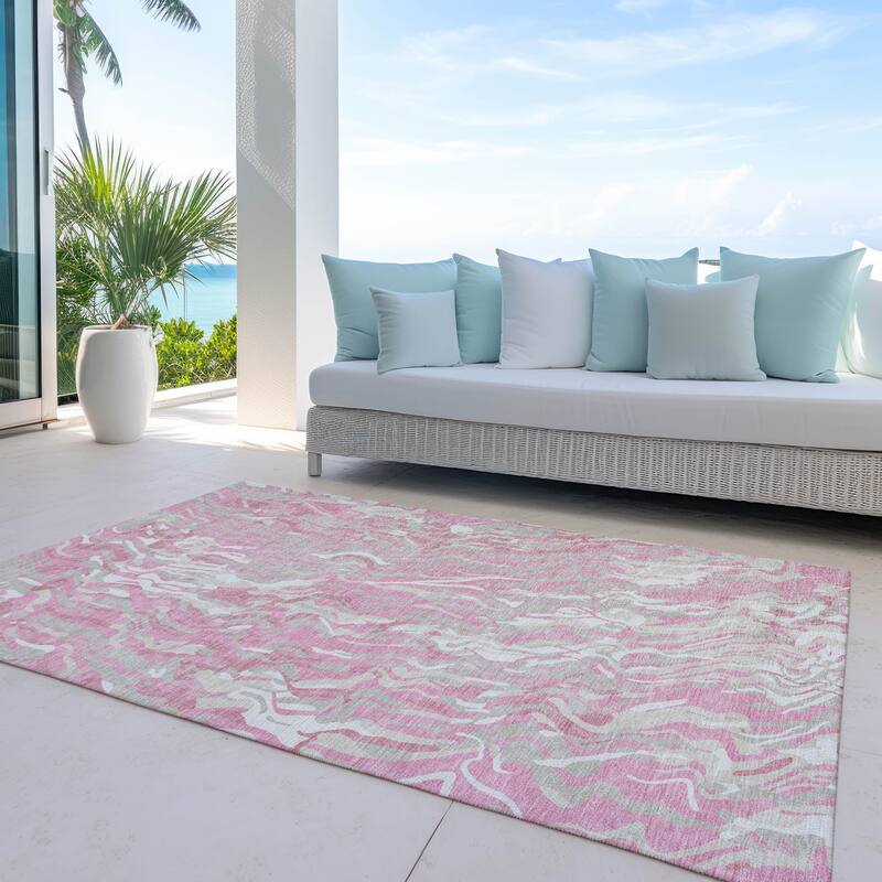 Machine Washable Indoor/ Outdoor Abstract Flow Chantille Rug