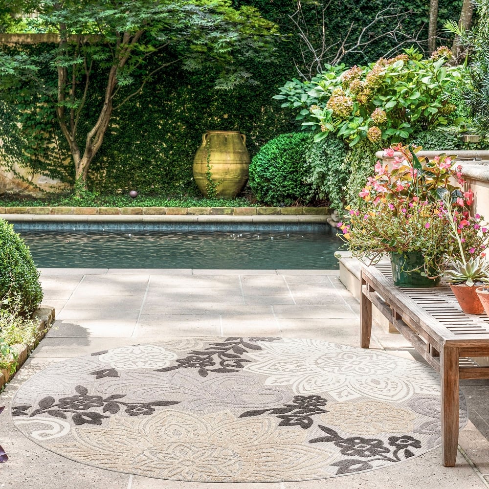 Origin Coastal Floral Indoor/Outdoor Area Rug