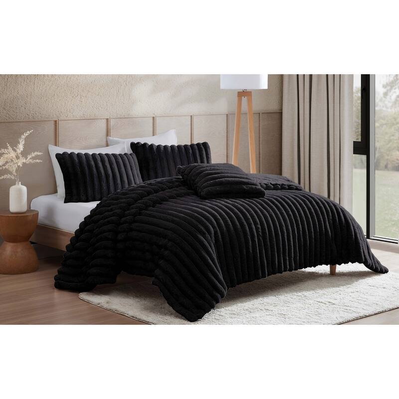 Riverbrook Home Everett Collection