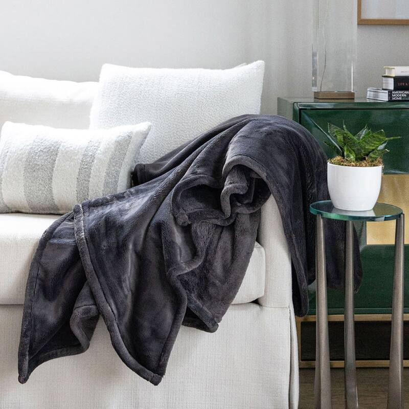 Jennifer Adams Cloud Ultra-Plush Throw - Mink