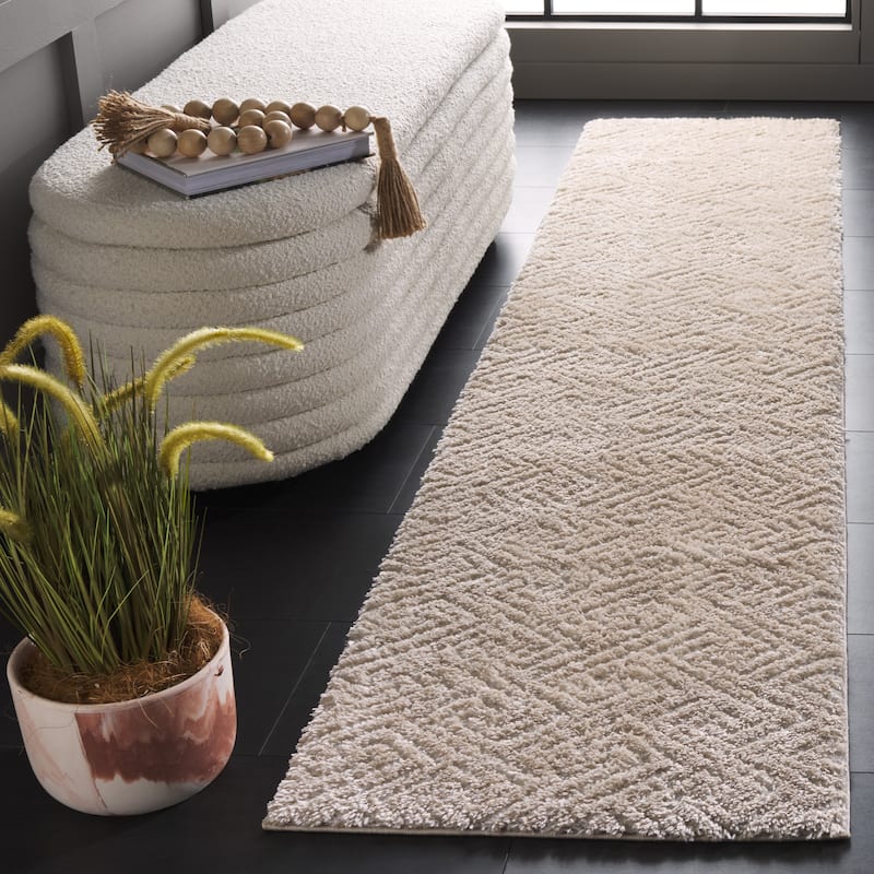 SAFAVIEH Tahoe Shag Nieki Geometric 1.2-inch Thick Rug - 2' x 9' Runner - Beige - Runner