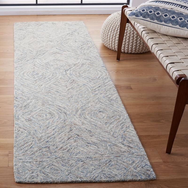 SAFAVIEH Handmade Ikat Saini Wool Rug - 2'3" x 8' Runner - Beige/Grey