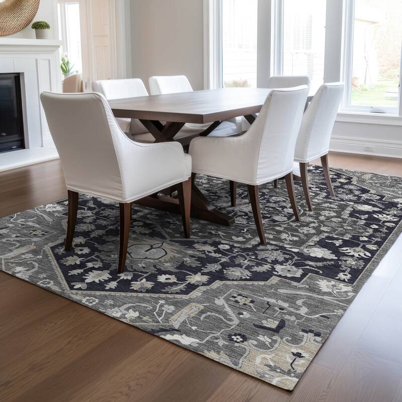 Machine Washable Indoor/ Outdoor Traditional Medallion Chantille Rug
