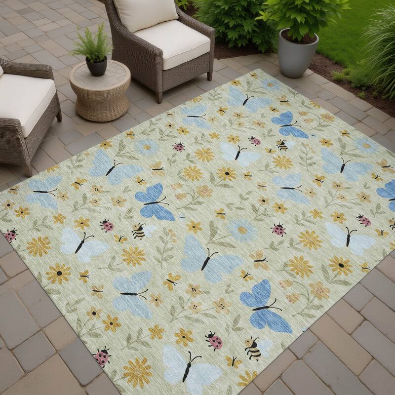 Machine Washable Indoor/ Outdoor Whimsy Butterfly Chantille Rug