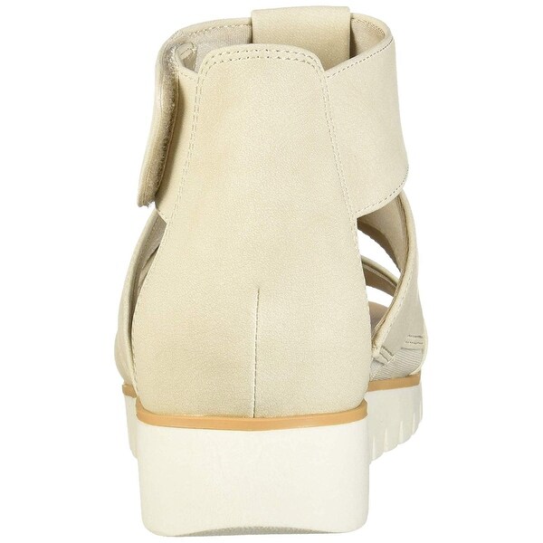 dr scholl's got this sandal