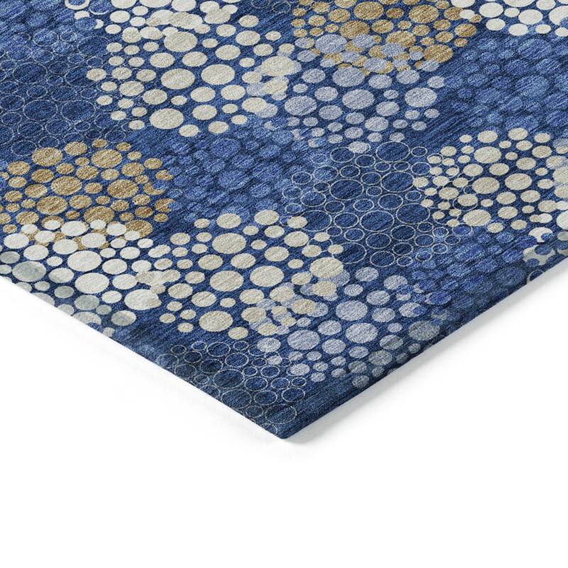HomeRoots Polka Dot Transitional Rectangle Outdoor Rug