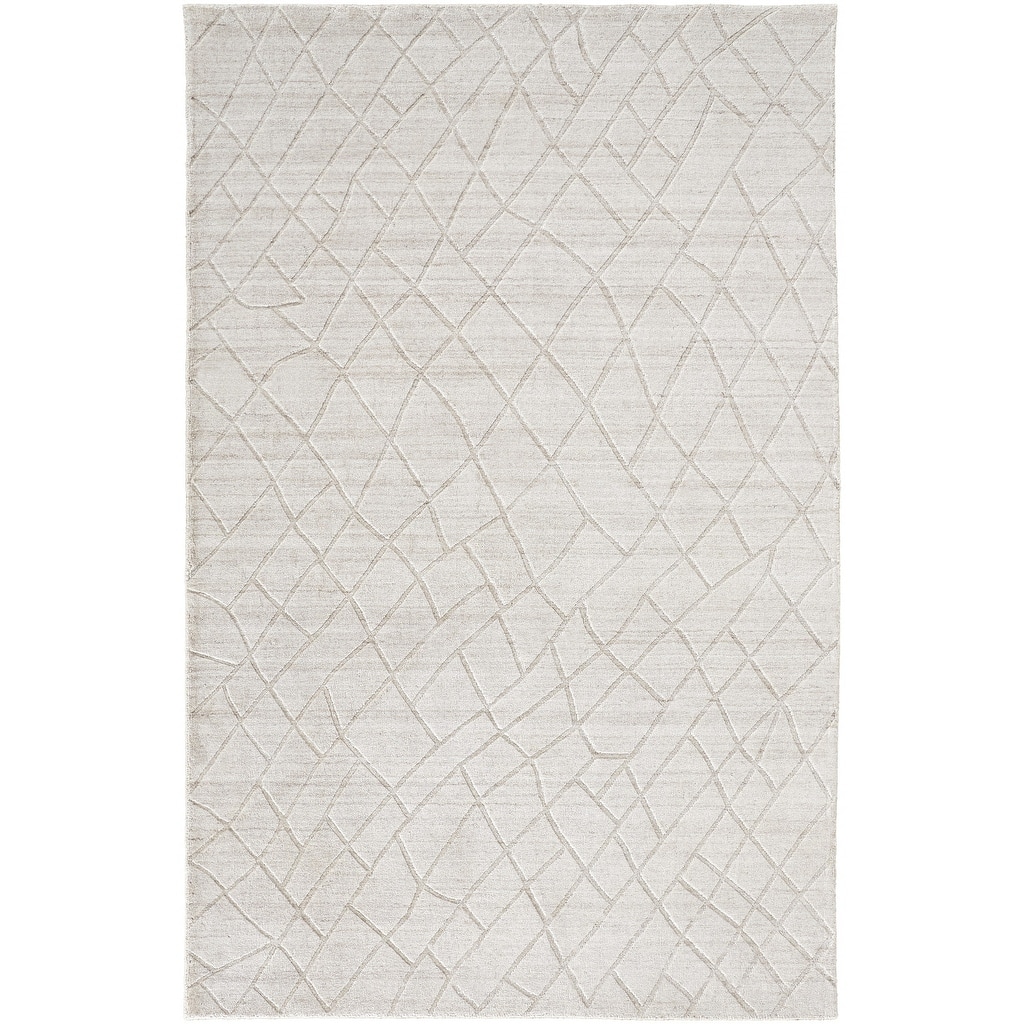 Verih Traditional Woven Area Rug By HomeRoots - 4' x 6'