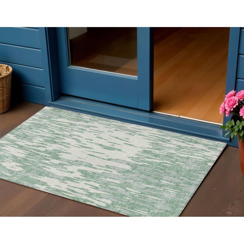 HomeRoots Abstract Transitional Rectangle Outdoor Rug - 3' x 5'