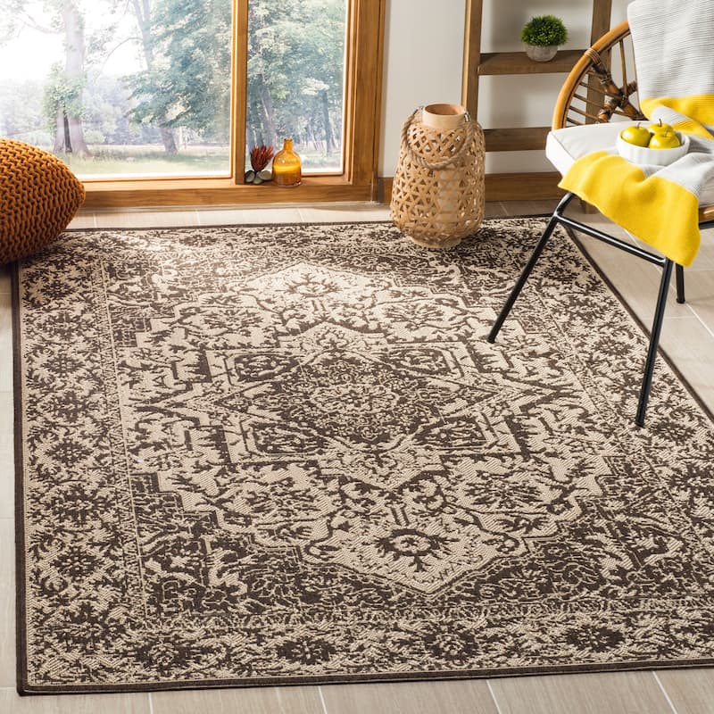 SAFAVIEH Linden Rick Indoor/ Outdoor Patio Backyard Rug