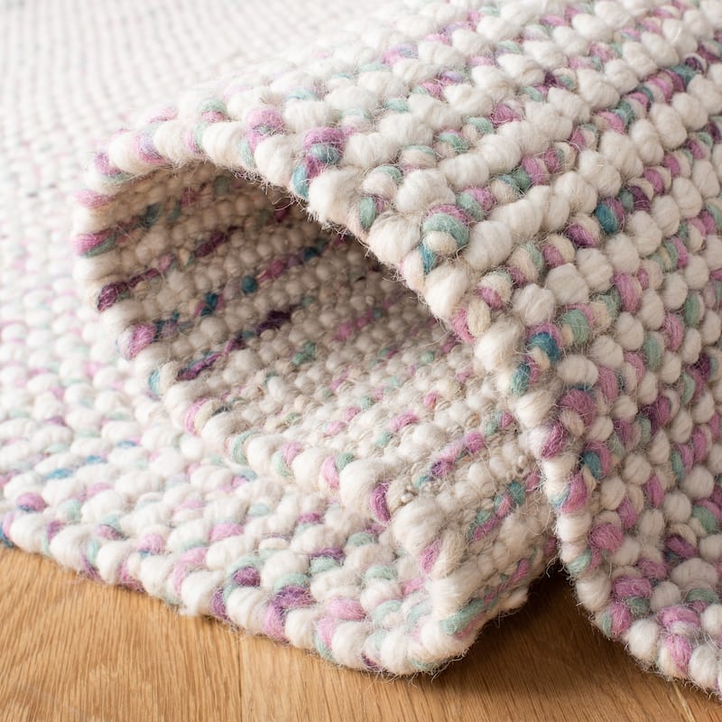 SAFAVIEH Handmade Vermont Coretta Wool Rug