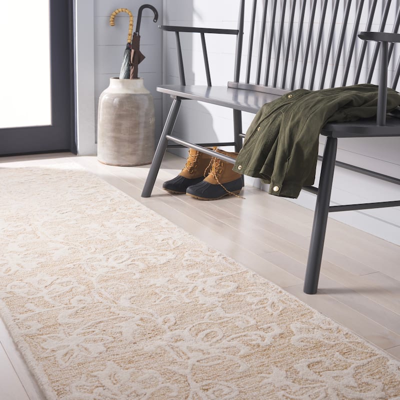 Martha Stewart by SAFAVIEH Handmade Eibhlis Wool Rug