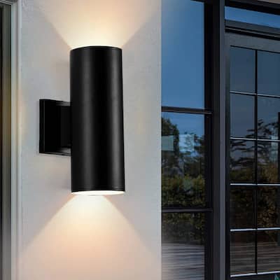 Cedar Hill 11-in H Black LED Outdoor Wall Sconce
