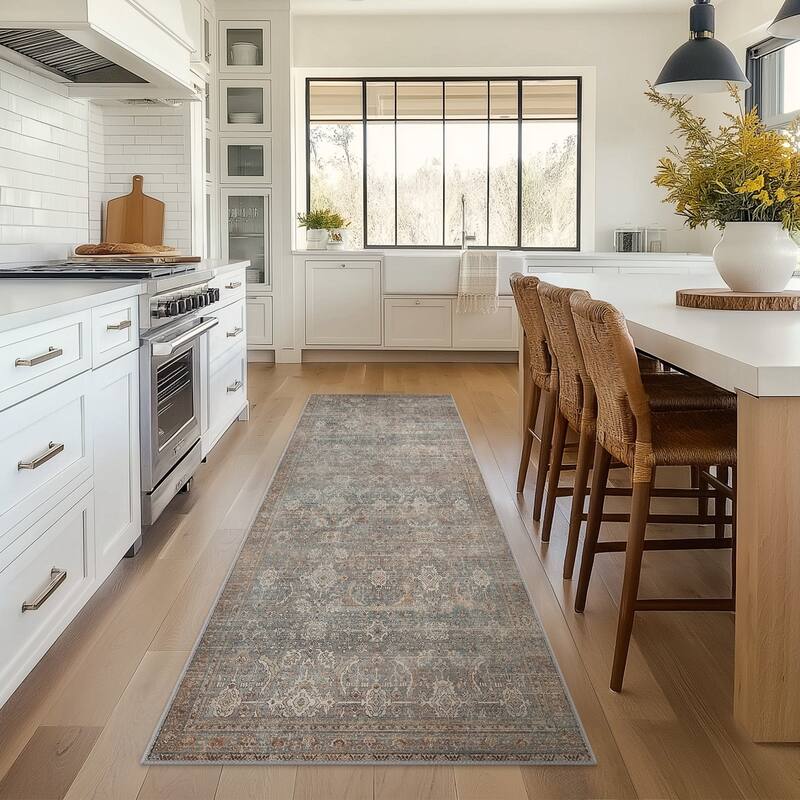 Mcow Grace Muted Floral Low Pile Non-Slip Machine Washable Area Rug