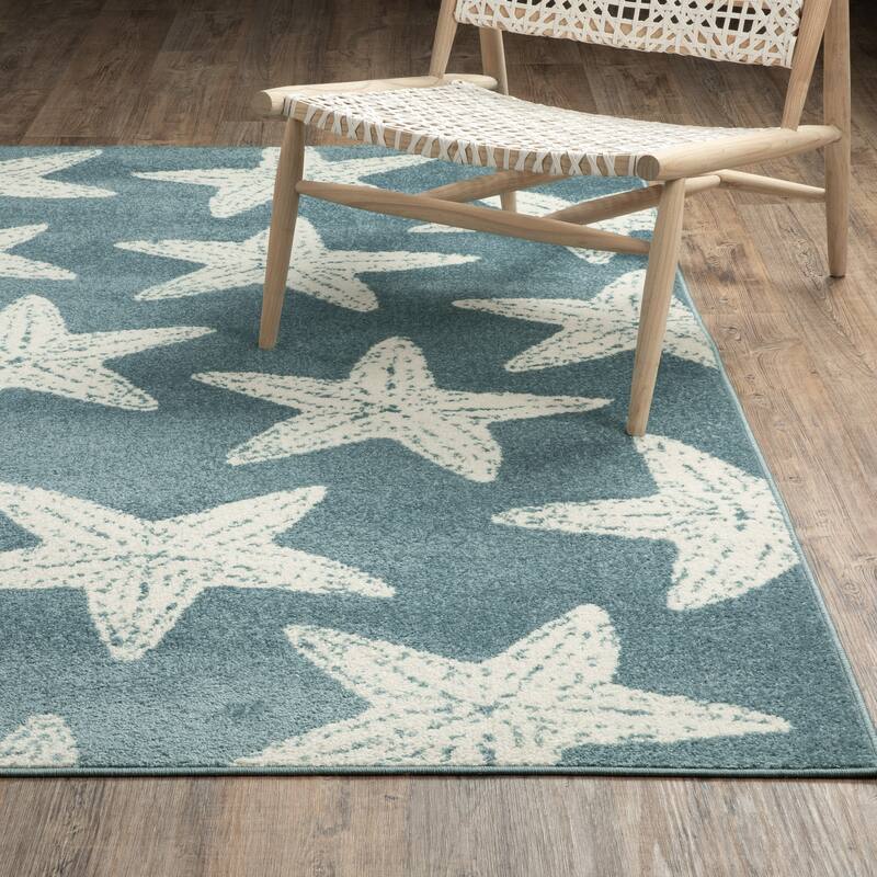 Quartz Coastal Star Fish Blue/ Ivory Area Rug - 5'3" x 7'