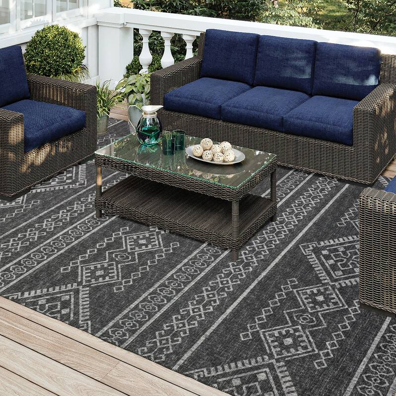 Indoor/ Outdoor Yuma Boho Washable Rug - 10' x 14' - Gray