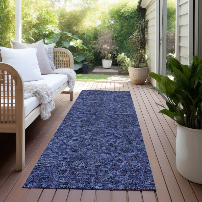 Machine Washable Indoor/ Outdoor Chantille Floral Rug - Navy - 2'3" x 7'6"