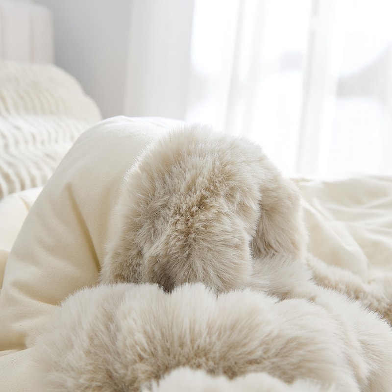 Chunky Bunny Peak of Cozy - Coma Inducer® Comforter - Natural Beige