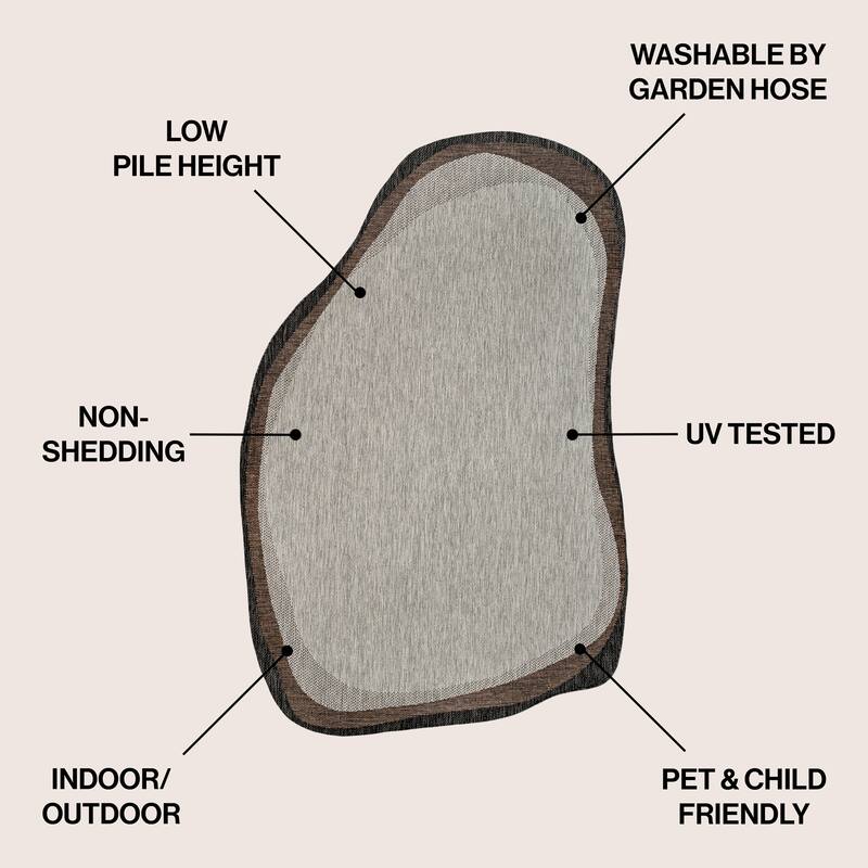 Wyatt Modern Rustic Abstract Indoor/Outdoor Shaped Area Rug