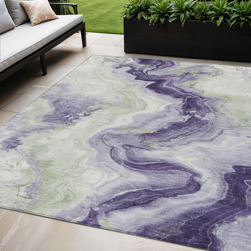 HomeRoots Abstract Transitional Rectangle Outdoor Rug - 5' X 8'