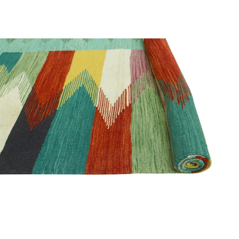 Modern Flatweave Fehime Green/Red Rug - 5'6" x 8'0"