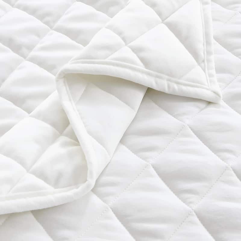 Pointehaven Heavy-Weight Oversized Diamond Design Velvet Quilt Sets
