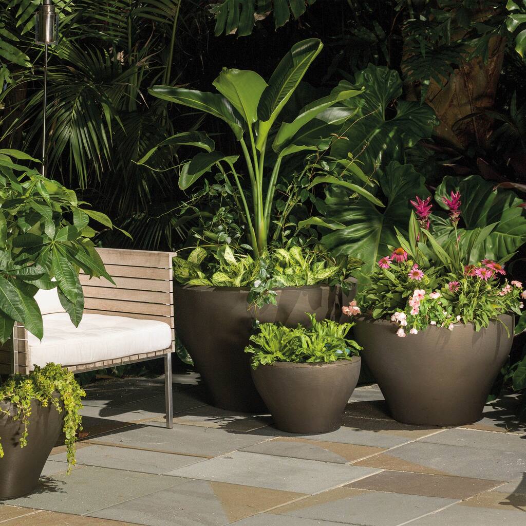 Juno 16'' Planter (Alpine White)