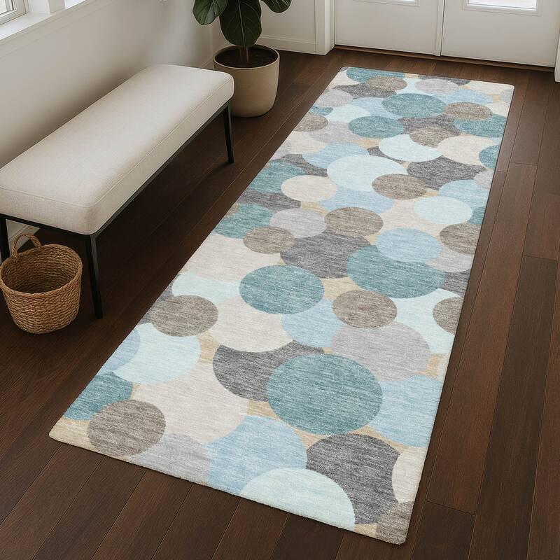 Machine Washable Indoor/ Outdoor Mucho Bubbles Chantille Rug