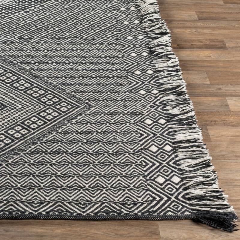 Artistic Weavers Makson Handmade Boho Fringe Cotton Area Rug