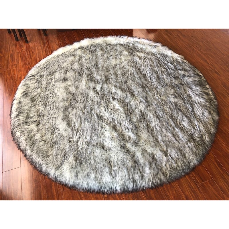 Silver Orchid Nansen Luxurious Faux Sheepskin Round Shag Area Rug