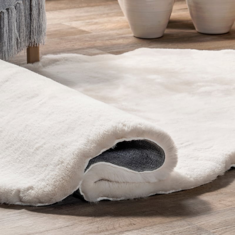 Nuloom Corra SuperiorWash Faux SheepSkin Machine Washable Area Rug