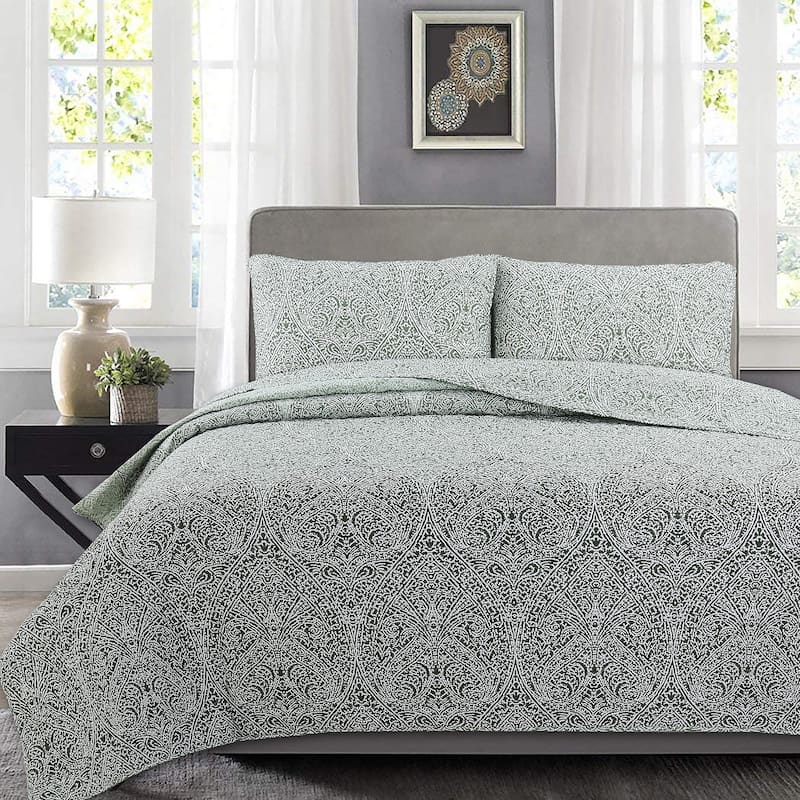 Cozy Line Ombre Leaf Sage Forest Green Medallion Polyester Quilt Bedding Set