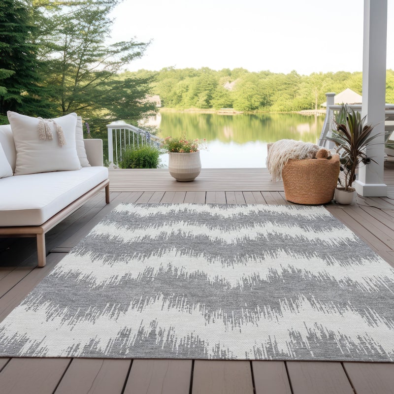Machine Washable Indoor/ Outdoor Chantille Modern Chevron Rug - Gray - 9' x 12'