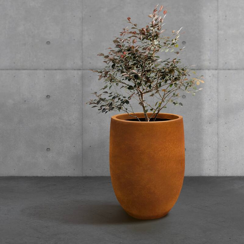 Kante Lightweight Concrete Outdoor Round Tall Planter, 21.7 Inch Tall