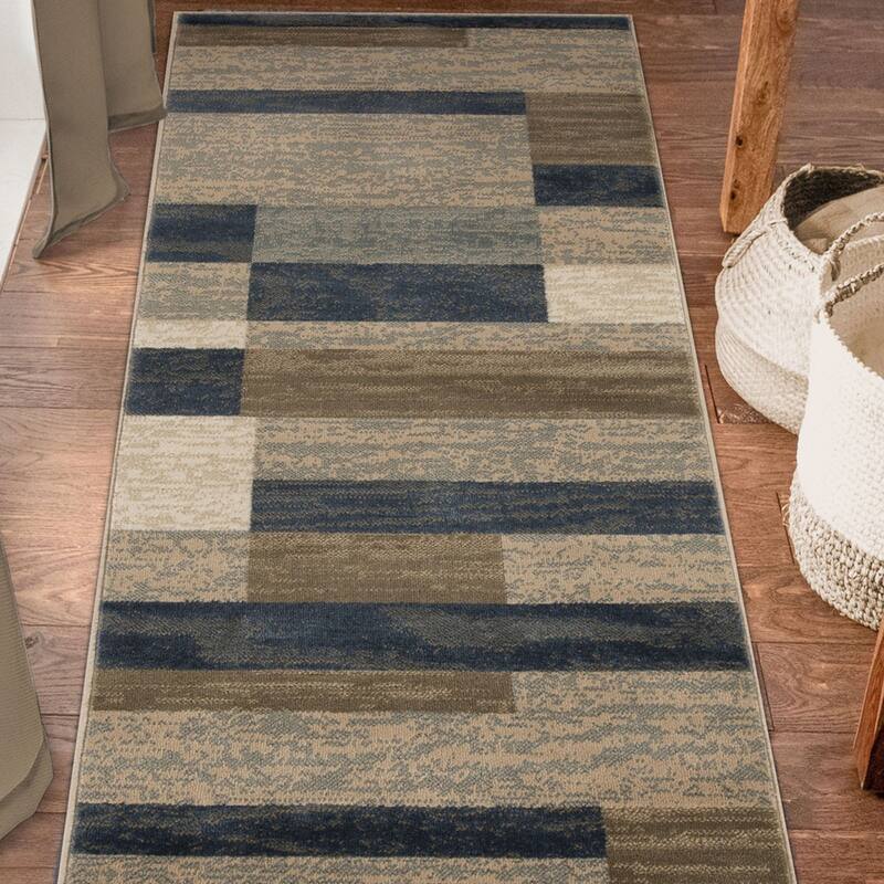 HomeRoots 8' Midnight Navy Power Loom Runner Rug - 9'3" x 12'3"