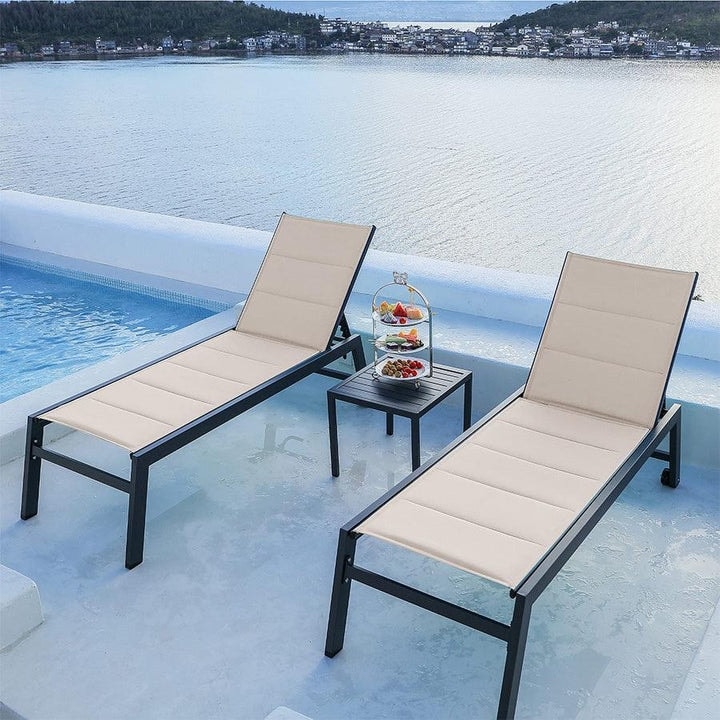 Aluminum patio outlet lounge chairs
