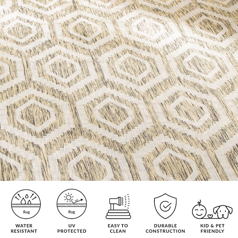SAFAVIEH, Courtyard Bebhinn Indoor/ Outdoor Patio Backyard Rug