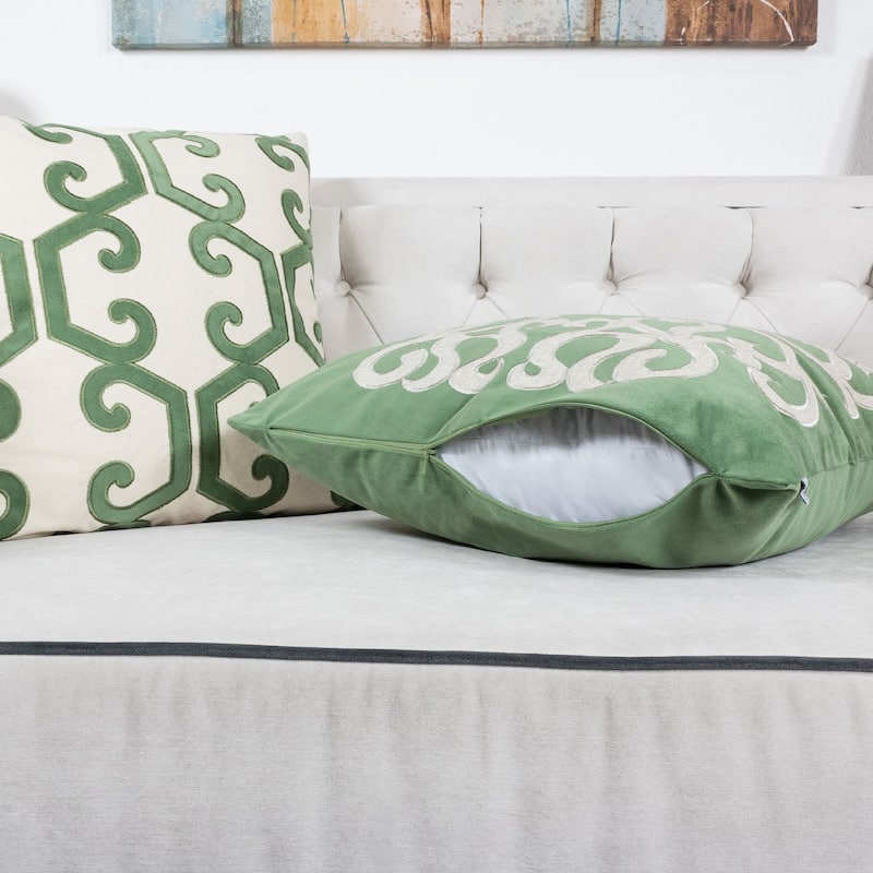 Vintage Vine Throw Pillow Set of 2, 20"x20" Polyester Velvet Cushion Covers with Hidden Zipper