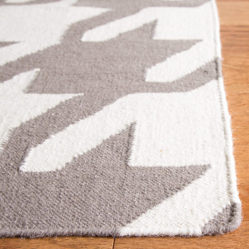 SAFAVIEH Hand-woven Moroccan Tonda Reversible Dhurrie Grey Wool Rug