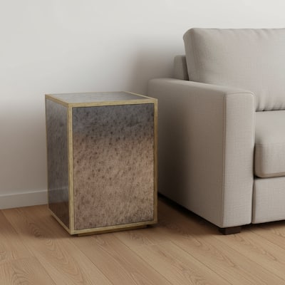 HomeRoots 22" Silver and Gold Mirrored Glass and Wood Block End Table - 17.50 in. x 22.24 in. x 15.75 in.