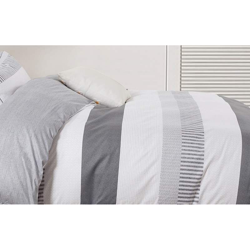 Wilhelm -B White/Gray Striped 100% Cotton Reversile Comforter Set