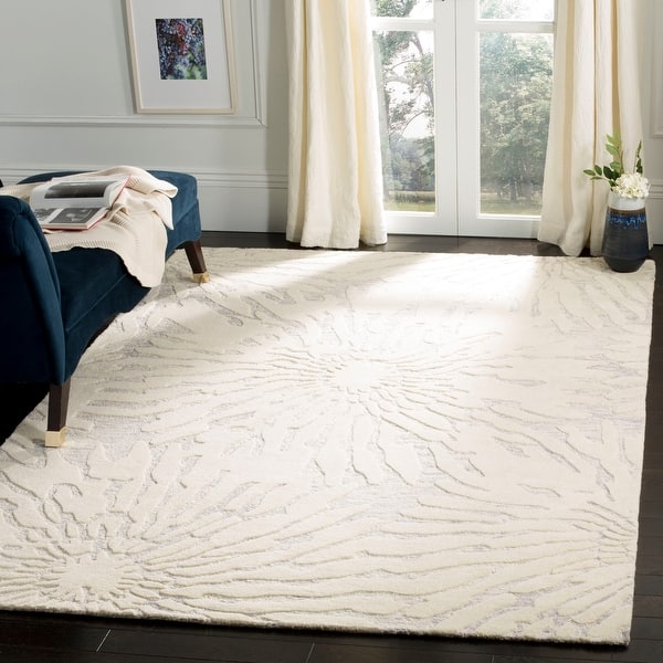 slide 2 of 31, SAFAVIEH Handmade Bella Tilda Modern Floral Wool Rug 4' x 6' - Silver/Ivory