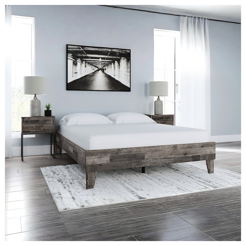 Signature Design by Ashley Neilsville Weathered Woodgrain Platform Bed - Light Brown/Medium Brown - Queen