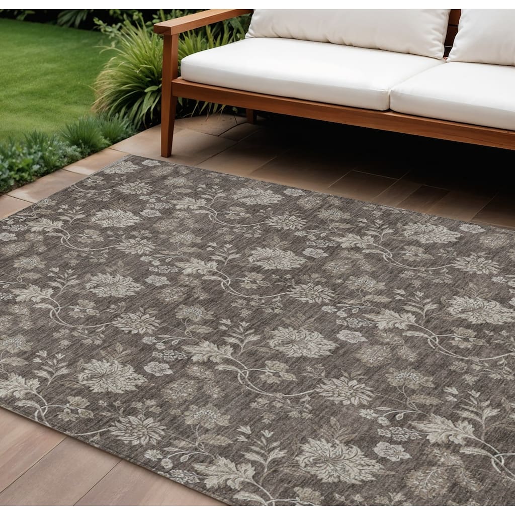 HomeRoots Floral Transitional Rectangle Outdoor Rug