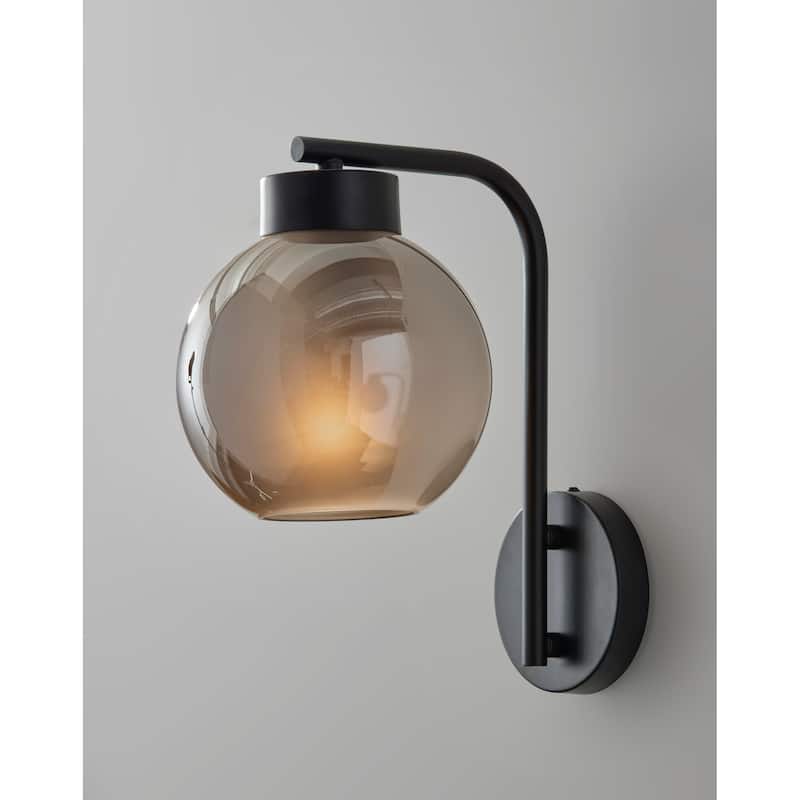 Atticus Wall Lamp