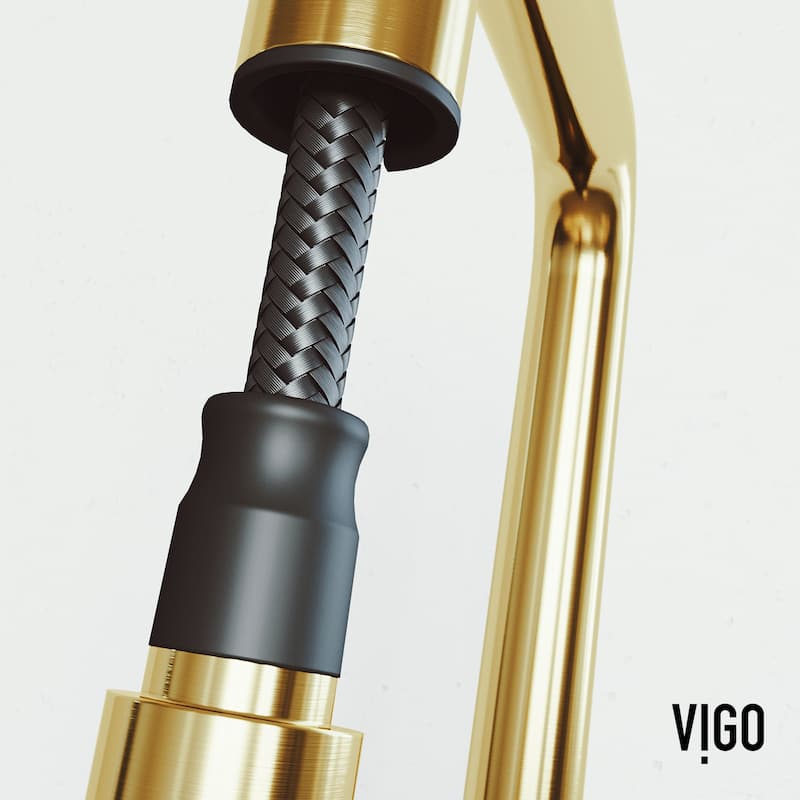 VIGO Parsons 18" H Single Handle Pull-Down Sprayer Kitchen Faucet