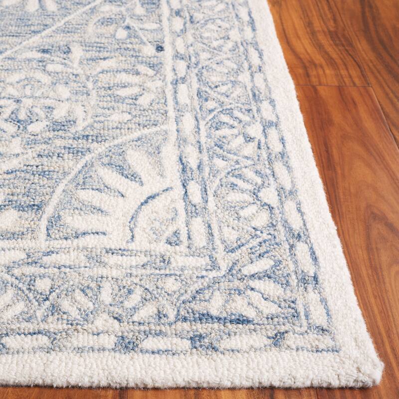 SAFAVIEH Handmade Metro Persefoni French Country Wool Rug