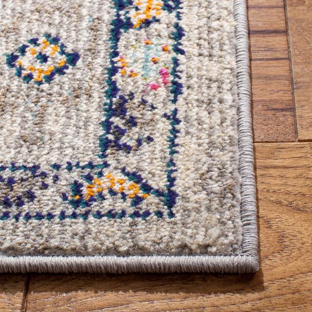 SAFAVIEH Madison Andra Boho Oriental Distressed Rug