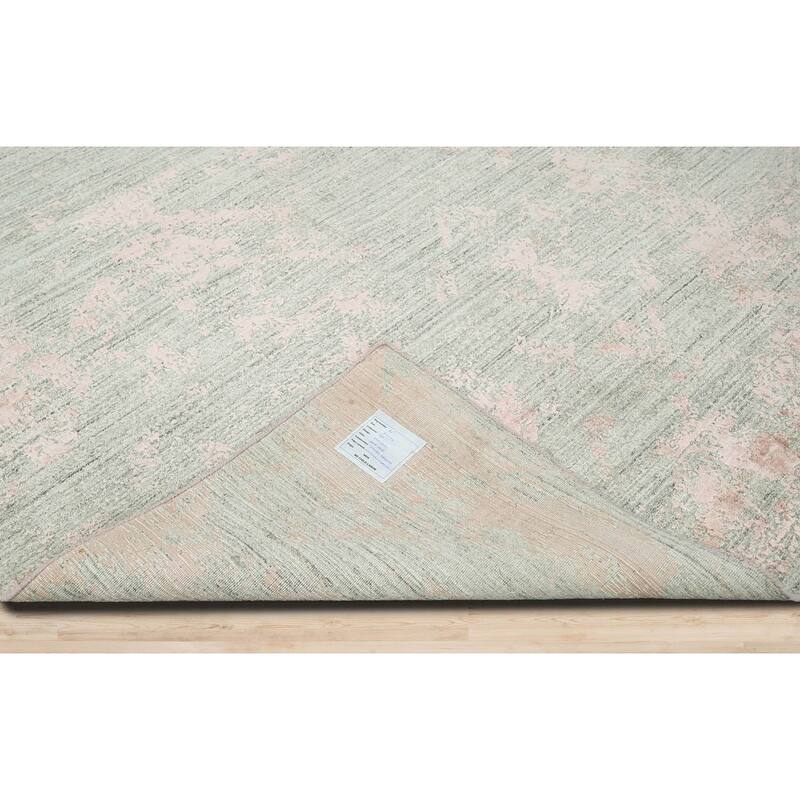 Hand Knotted Gray Wool/Bamboo Silk Transitional Oriental Area Rug