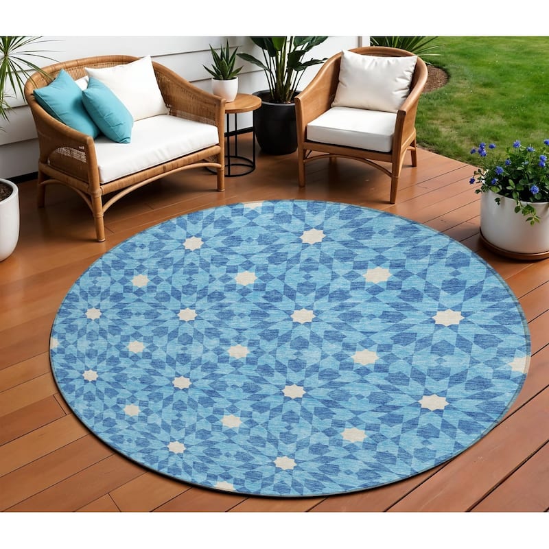 HomeRoots Floral Medallion Transitional Rectangle Outdoor Rug - 8' Round